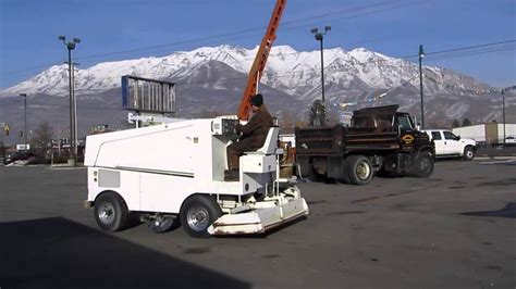 SOLD - Ice Resurfacer Zamboni 500 LPG 80", Auger FOR SALE $6500 UTAH - YouTube