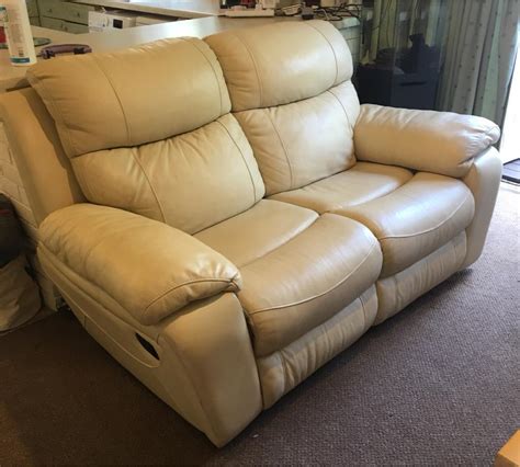 Cream Leather Sofa | in Sandwell, West Midlands | Gumtree