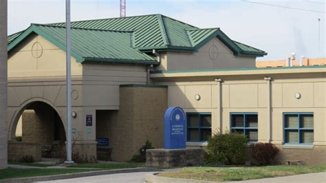 Ky. closing its only all-girl juvenile detention facility is 'unacceptable' | WVXU