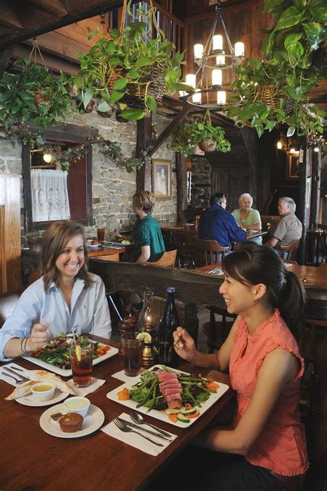 Visit Olde Bryan Inn: A Casual American Restaurant in Saratoga Springs NY