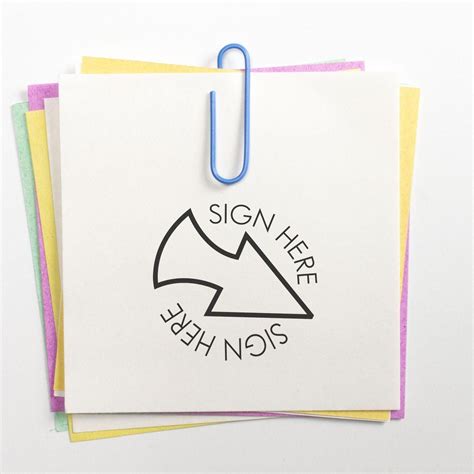 Round sign here with arrow rubber stamp – Artofit