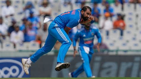 India vs New Zealand: Mohammed Shami picks wicket in first ball of his ...