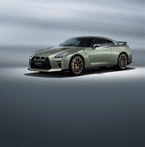 Nissan GT-R Gets Updated For 2022 In Australia Before Getting The Axe | Carscoops