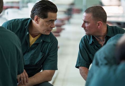 Escape At Dannemora: Bild Benicio Del Toro, Paul Dano - 3 von 20 - FILMSTARTS.de