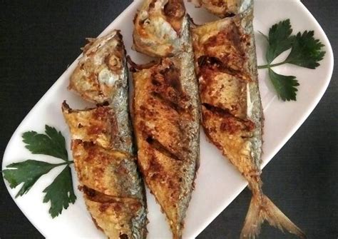 Resep Ikan Kembung Goreng oleh Mila🧕🏻 - Cookpad