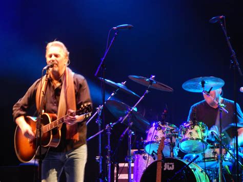 Kevin Costner & Modern West photos | Randude Rocks