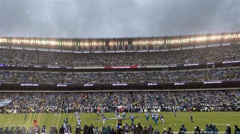 Ticket prices soaring for Phillies playoff games, Eagles-Cowboys game ...