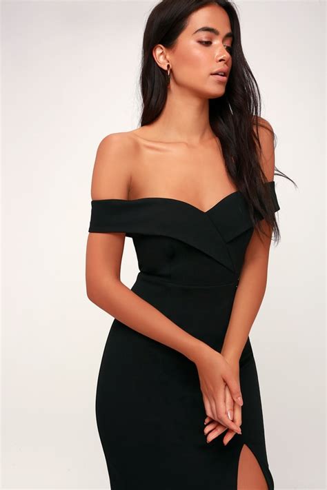 Why Should You Wear Off-Shoulder Dresses for A Party? - Fashion Dresses