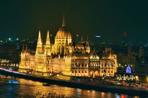 The Hungarian Parliament Building · Free Stock Photo