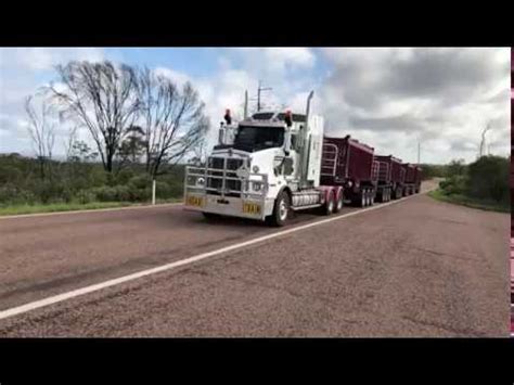 The Longest Truck - Road Train in Australia #australia - YouTube