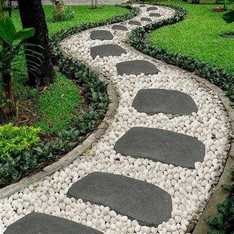 20 Slate Garden Stepping Stones Ideas You Should Look | SharonSable