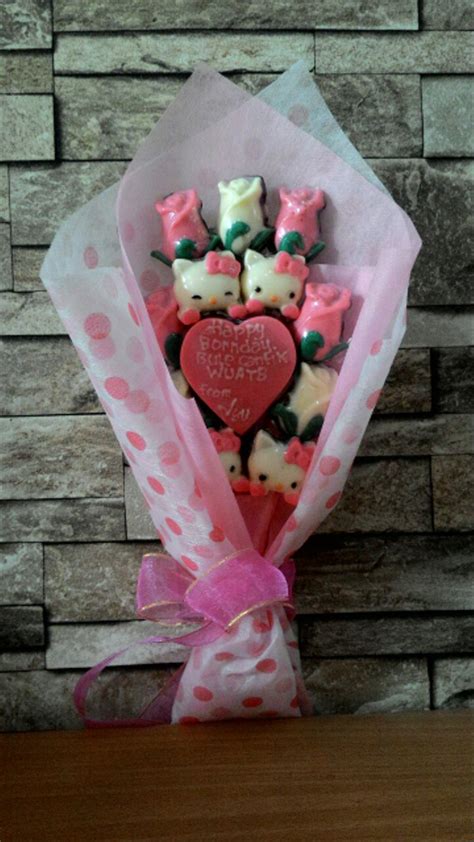 Jual Buket Bunga Coklat Valentine Small di lapak Yoan Olshop yonniebioteach