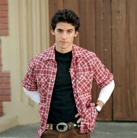 Gilmore Girls s2 Promotional - Milo Ventimiglia Photo (14978056) - Fanpop