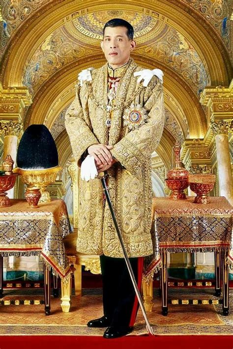 All hail his majesty king maha vajiralongkorn bodindradebayavarangkun ...