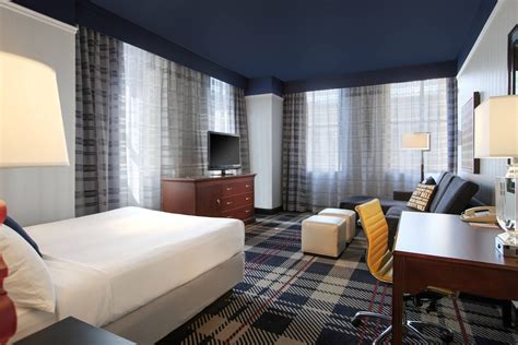 Downtown Philadelphia Hotel Rooms | Courtyard Philadelphia Downtown