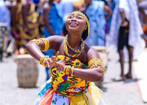 africa-links: “Still On Ghana Culture Kete is a dance and drum ensemble commonly found in the ...