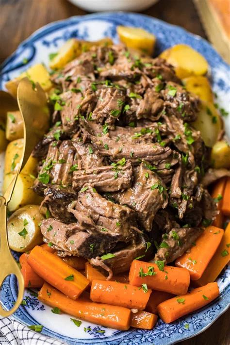 Easy Slow Cooker Pot Roast (Crockpot Recipe) | Pot roast slow cooker, Pot roast, Pot roast recipes