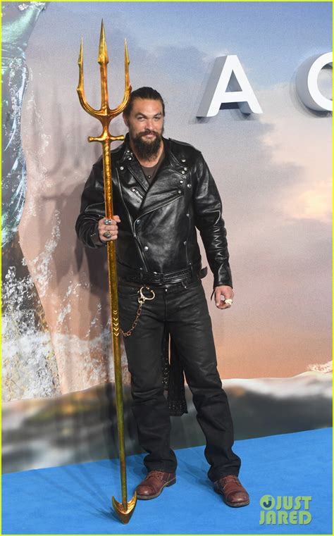 Jason Momoa Brings Aquaman's Trident to London Premiere!: Photo 4187861 | Amber Heard, Aquaman ...