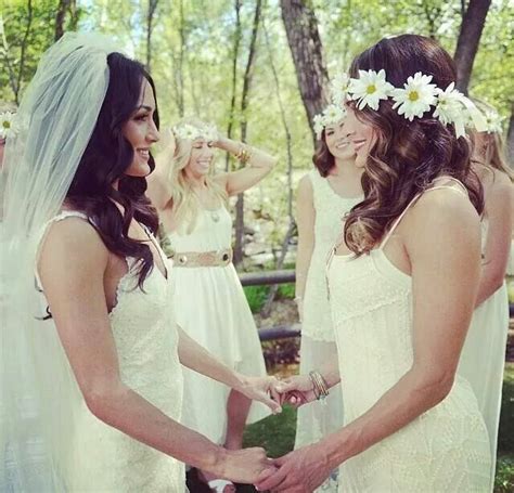 Pin by Cassidy Oberhuber on WWE | Brie bella wedding, Nikki bella ...