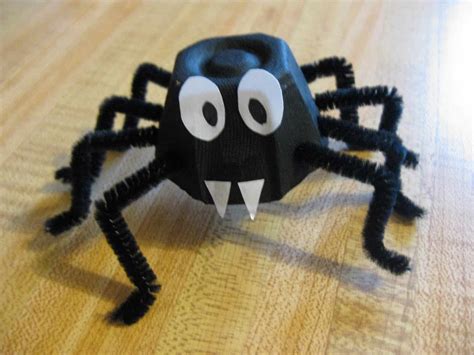 15 Spooky Spider Themed Crafts