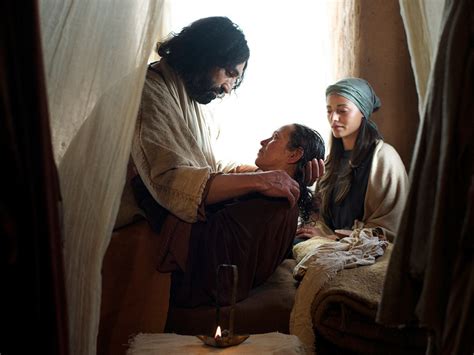 FreeBibleimages :: Jesus heals many in Capernaum :: Jesus heals Peter's mother-in-law in ...