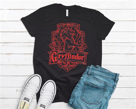 Gryffindor shirt Harry Potter fan shirt Gryffindor house | Etsy