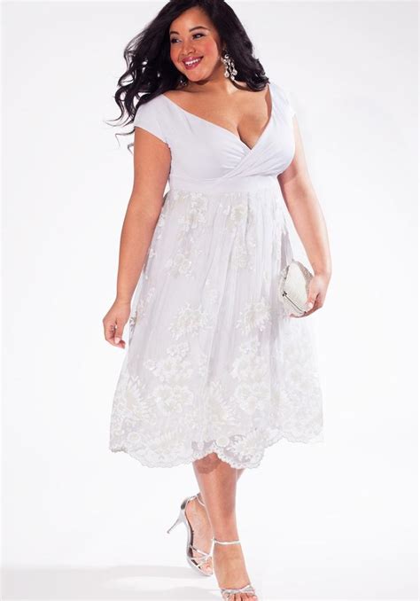 White evening dresses plus size - PlusLook.eu Collection