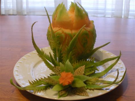 Cantaloupe Surprise | Cantaloupe carving garnish with melon … | wtimm9 | Flickr