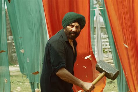 Gadar 2 | Sunny Deol's Gadar 2 crosses Rs 400-crore mark at the Indian ...