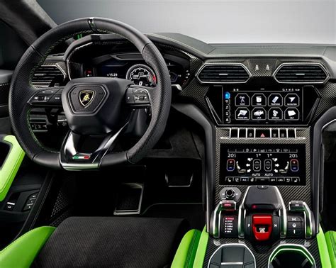 2023 Lamborghini Urus Could Be Powered by a New Plug-in Hybrid Engine - 2023 / 2024 New SUV