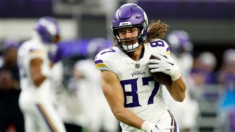 Injury Blow: Vikings' Star T.J. Hockenson Faces Season-Ending Double ...