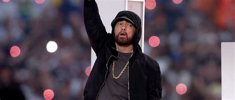 Eminem's Near-Fatal Overdose Left Him In Rough Shape