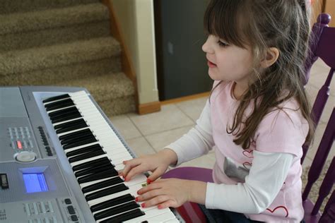 A Treble Maker: How to teach your own kid piano