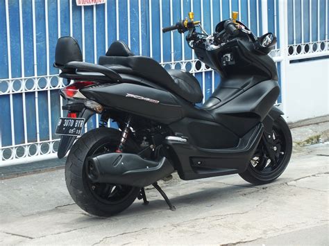 Ngecat MOTOR: HONDA PCX 150 CUSTOM CAT HITAM DOFF FULL Pesanan Mr. YON TANAH ABAING