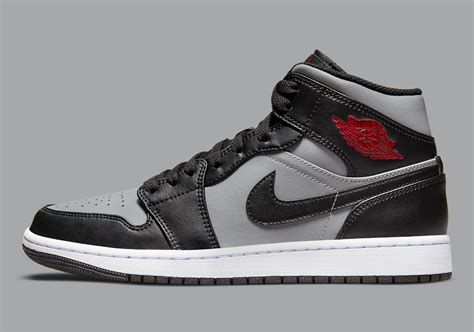 Air Jordan 1 Mid Black Red Grey 554724-096 Release | SneakerNews.com