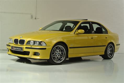 BMW E39 M5, Phoenix Yellow | Мотоцикл