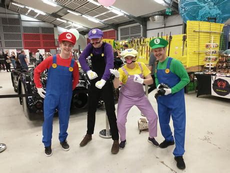 Wario And Waluigi Costumes