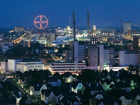 Bayer Leverkusen (Leverkusen, Germany) : r/ChemicalParks