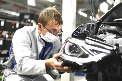 Is Auto Manufacturing A Good Career Path? - In NewsWeekly