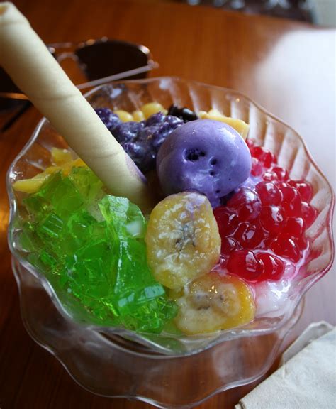 Halo Halo dessert - Living + Nomads – Travel tips, Guides, News & Information!