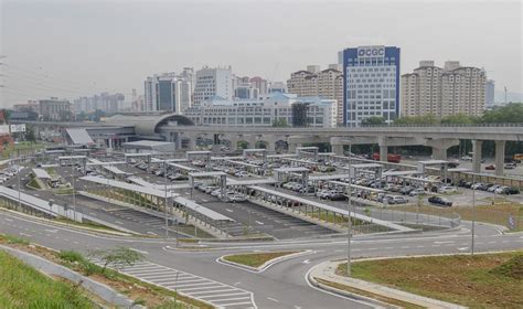 #LRT: RM4 Per Entry Parking At New LRT Stations Starting Today (Monday ...