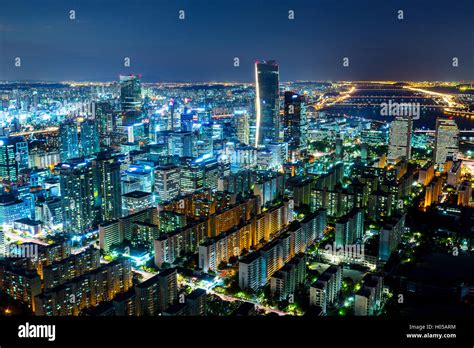 Seoul skyline at night Stock Photo - Alamy