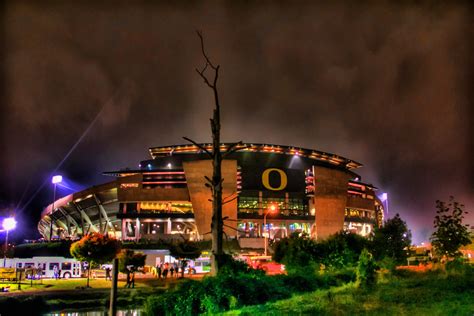 Autzen Stadium Wallpaper - WallpaperSafari