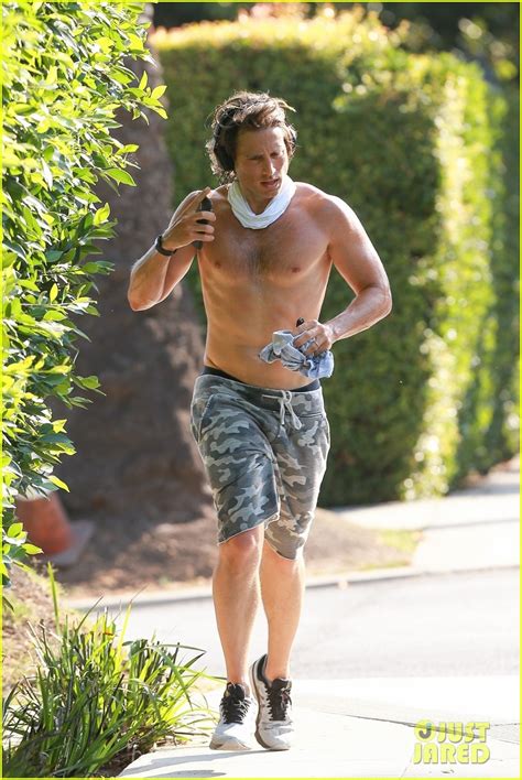 Photo: brad falchuk shirtless run 03 | Photo 4475912 | Just Jared: Entertainment News