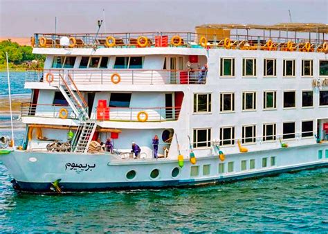 Deluxe Nile Cruises | 5 Star Deluxe Nile Cruise