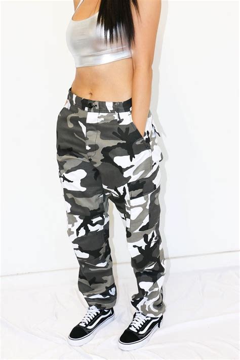 GREY CAMO PANTS | Grey camo pants, Camo pants, Fashion