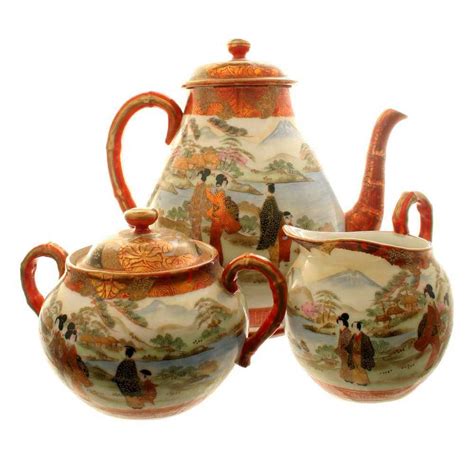 Kutani Japanese porcelain tea set | Tea pots vintage, Porcelain tea set, Tea pots