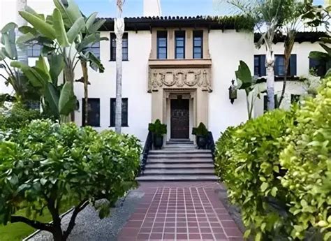 Inside David Schwimmer's $14.7 million former mansion, with photos