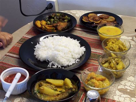 8 best places in Kolkata to try the authentic Bengali Thali/Platter