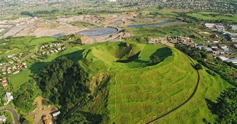 Auckland, The City of Volcanoes | Amusing Planet